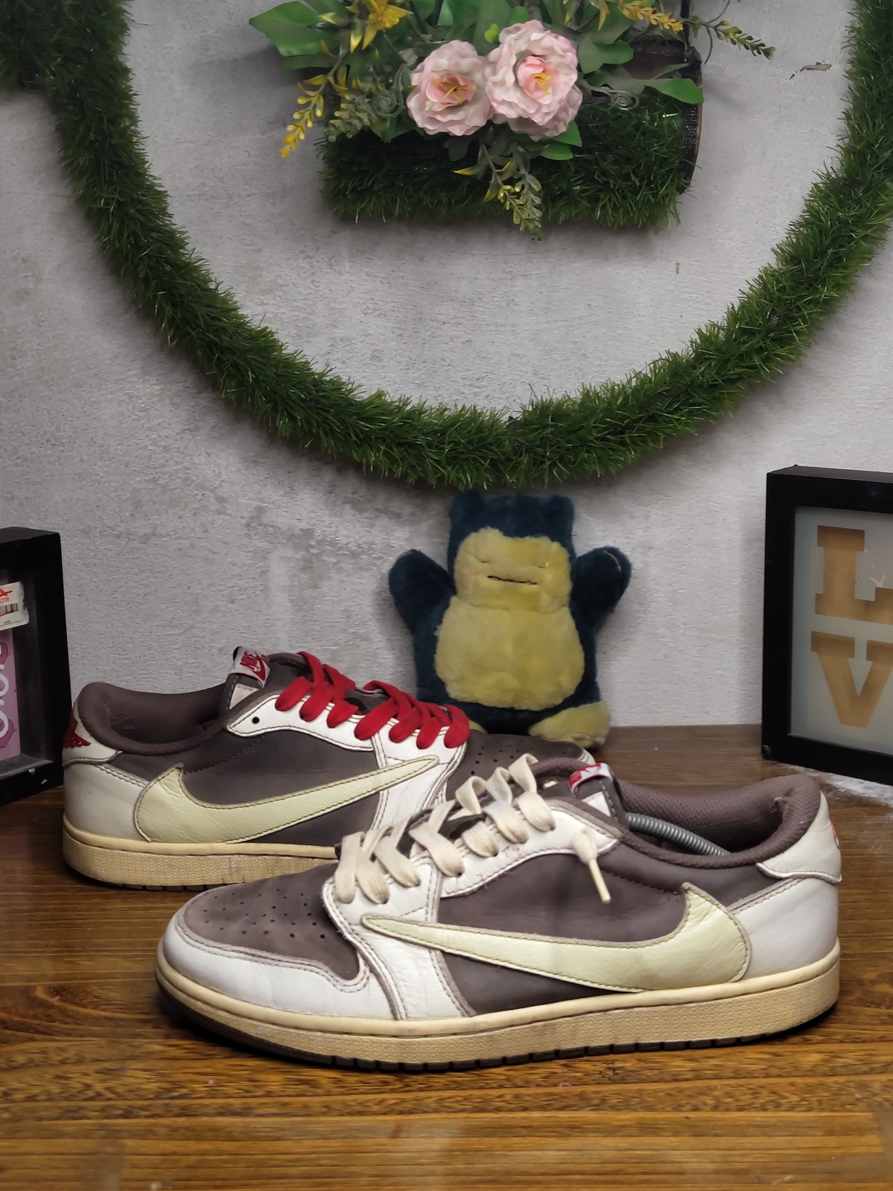 Nike air Jordan 1 low Travis reverse mocha