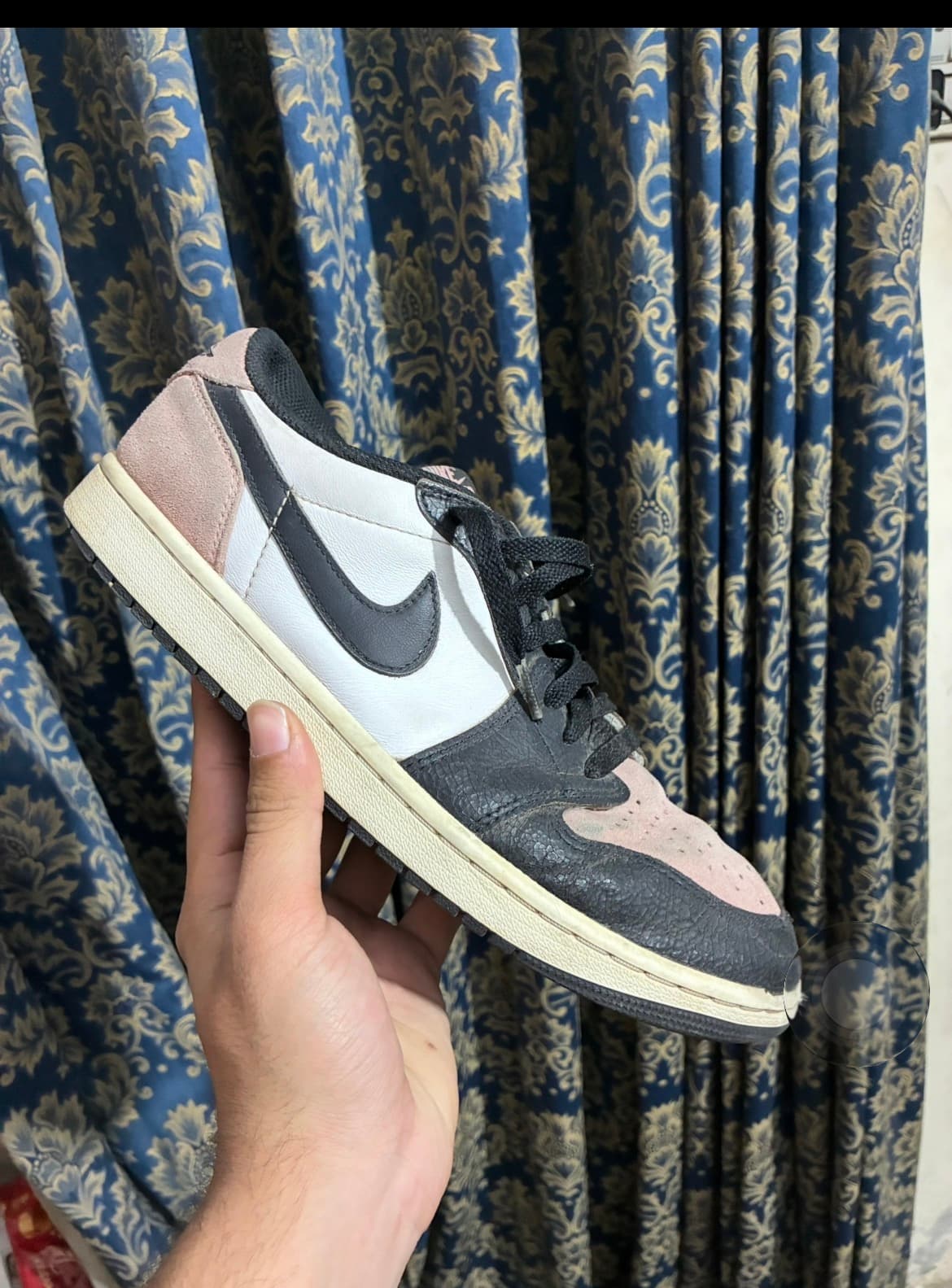 Jordan 1 low bleached coral