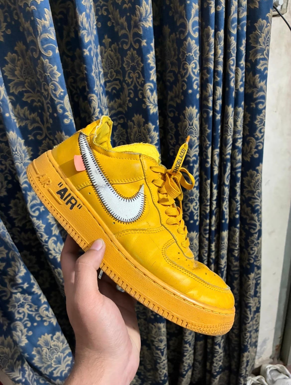 Air Force 1 low x off white lemonade