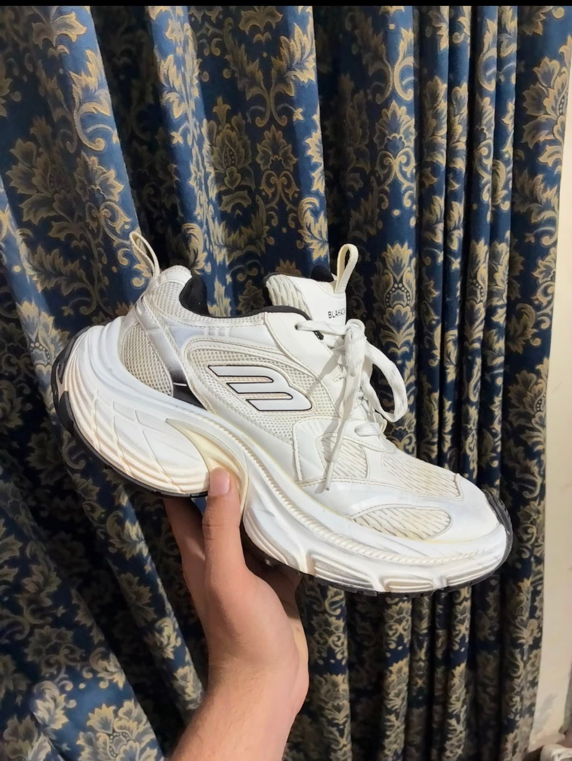 Balenciaga 10xl(reps)