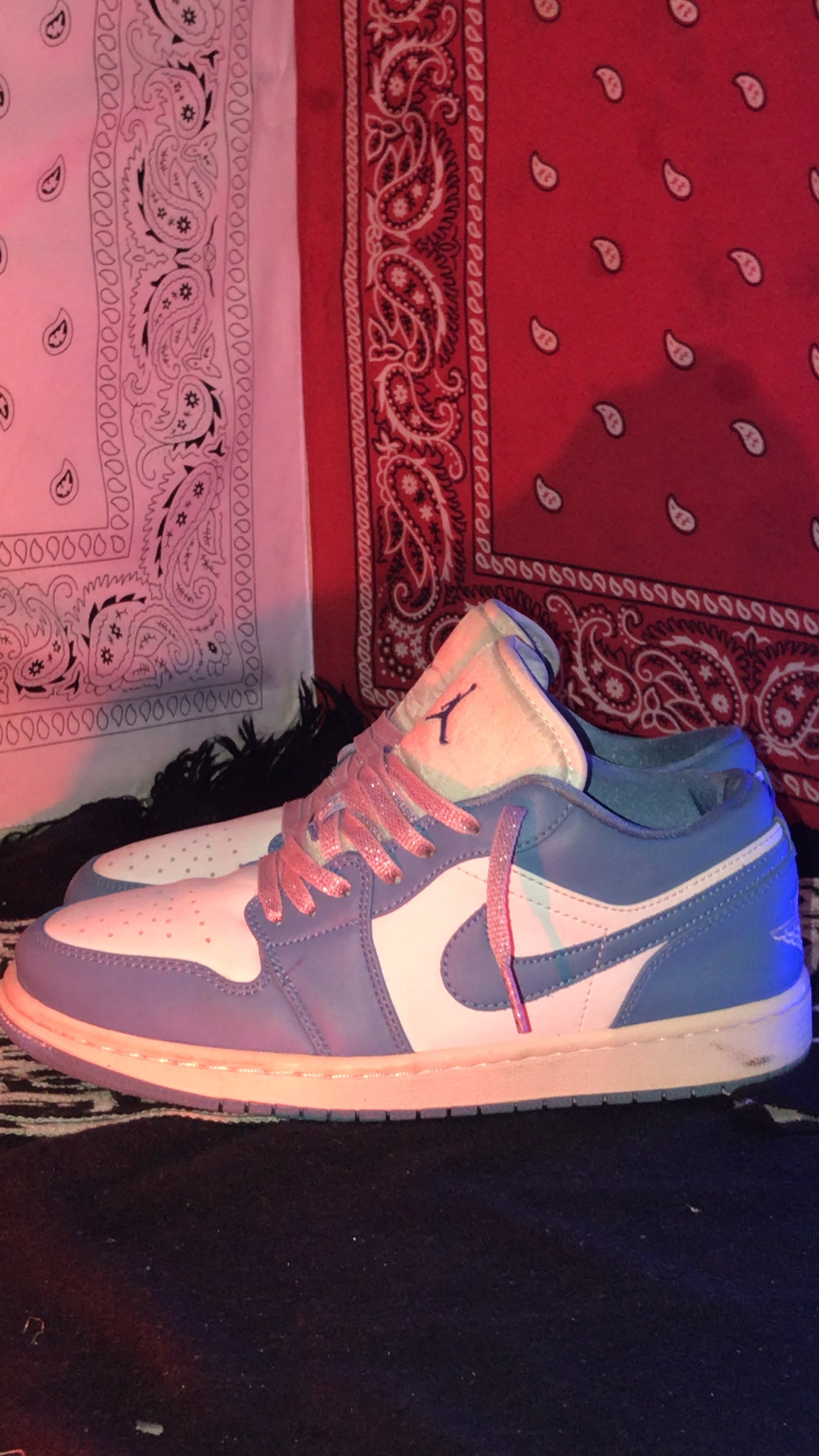 Jordan 1 low unc