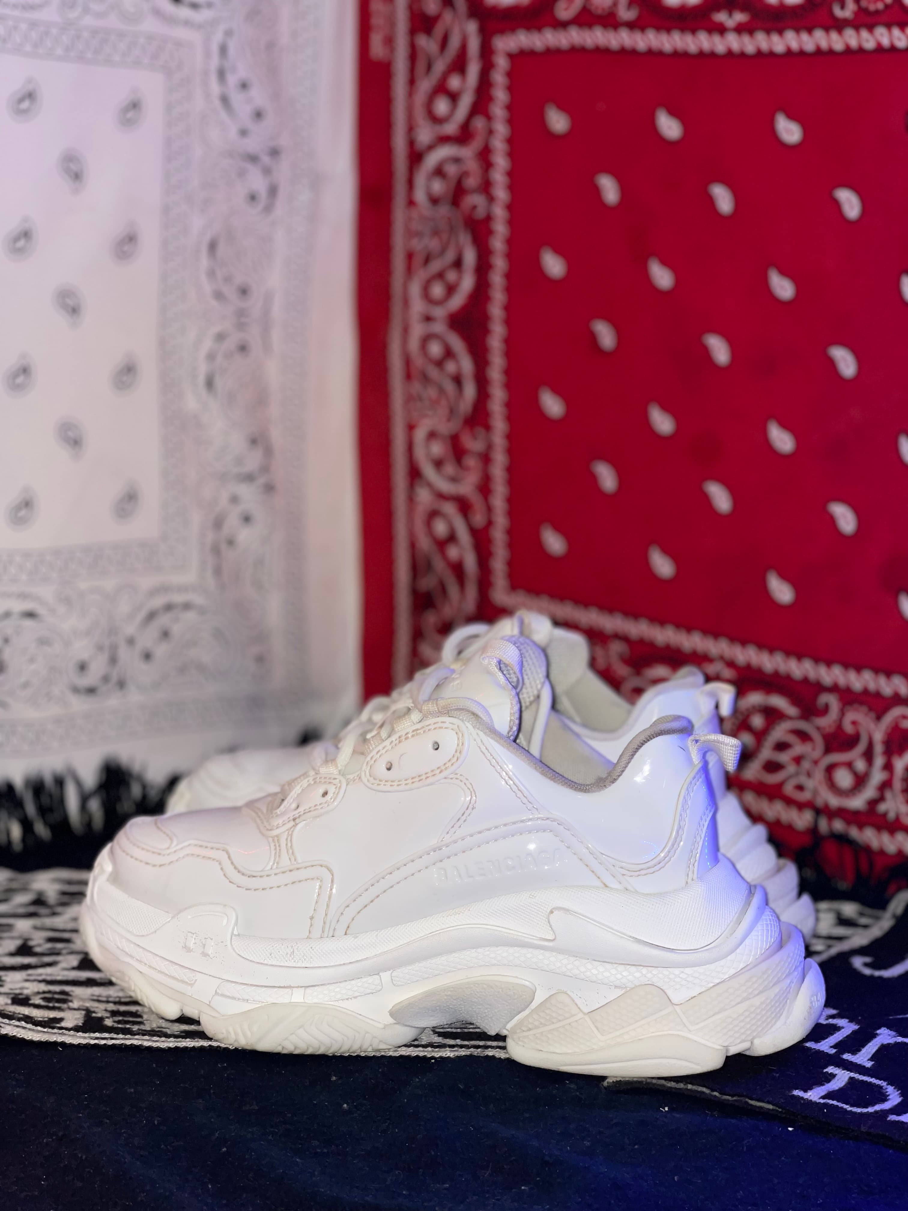 Balenciaga triples triple white