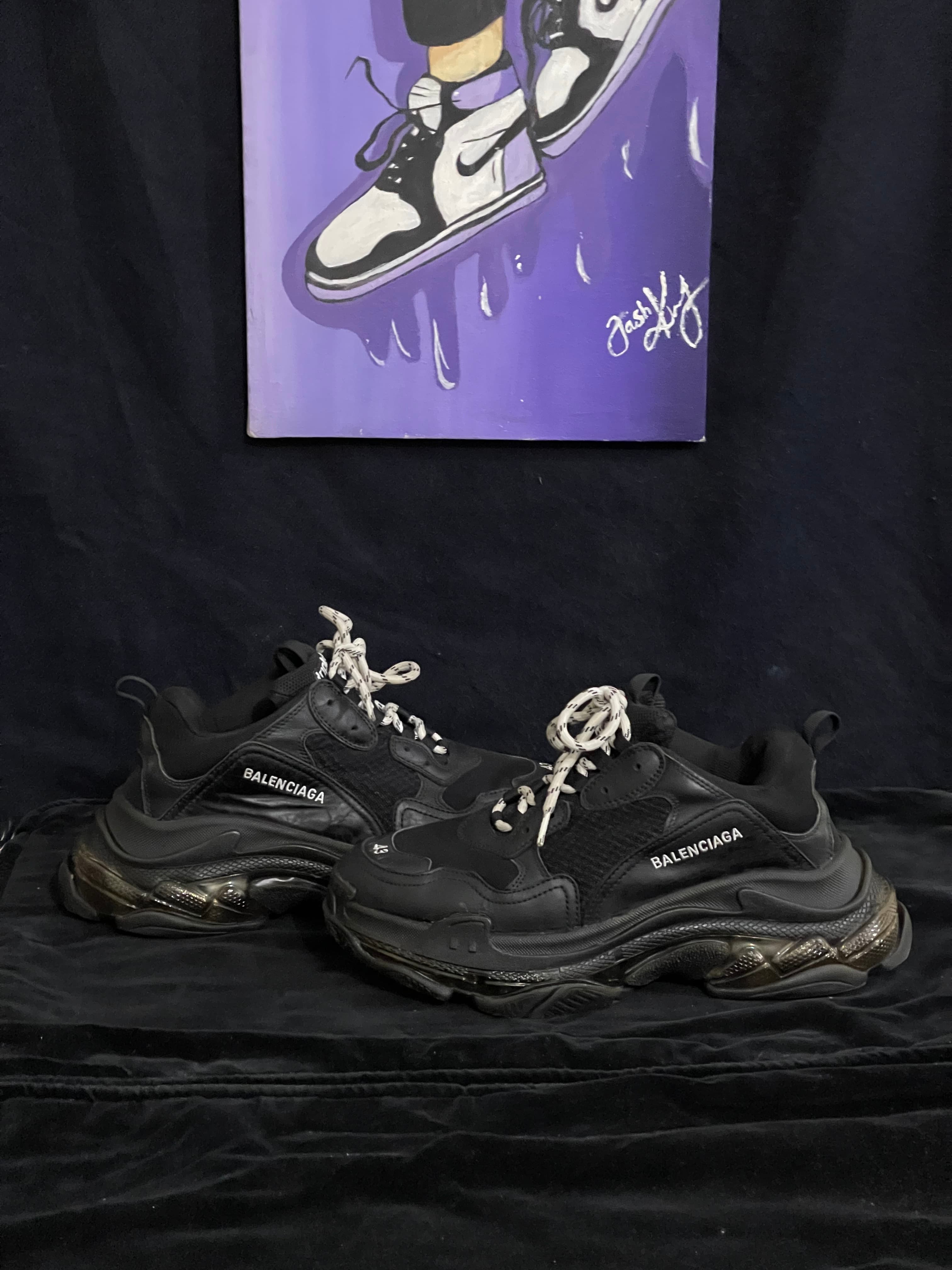 Balenciaga triple s clear sole black