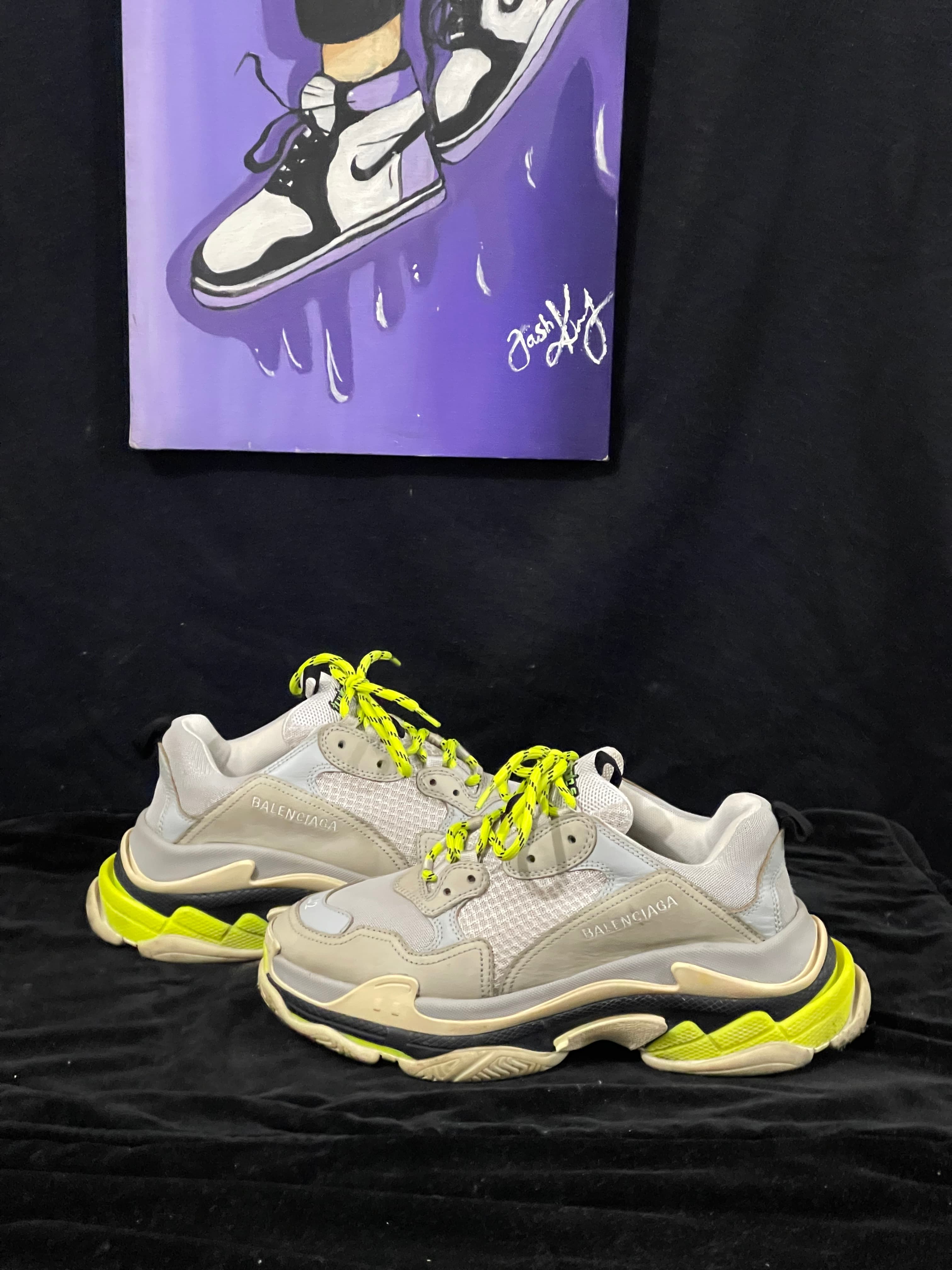 Balenciaga triple s frey fluorescent