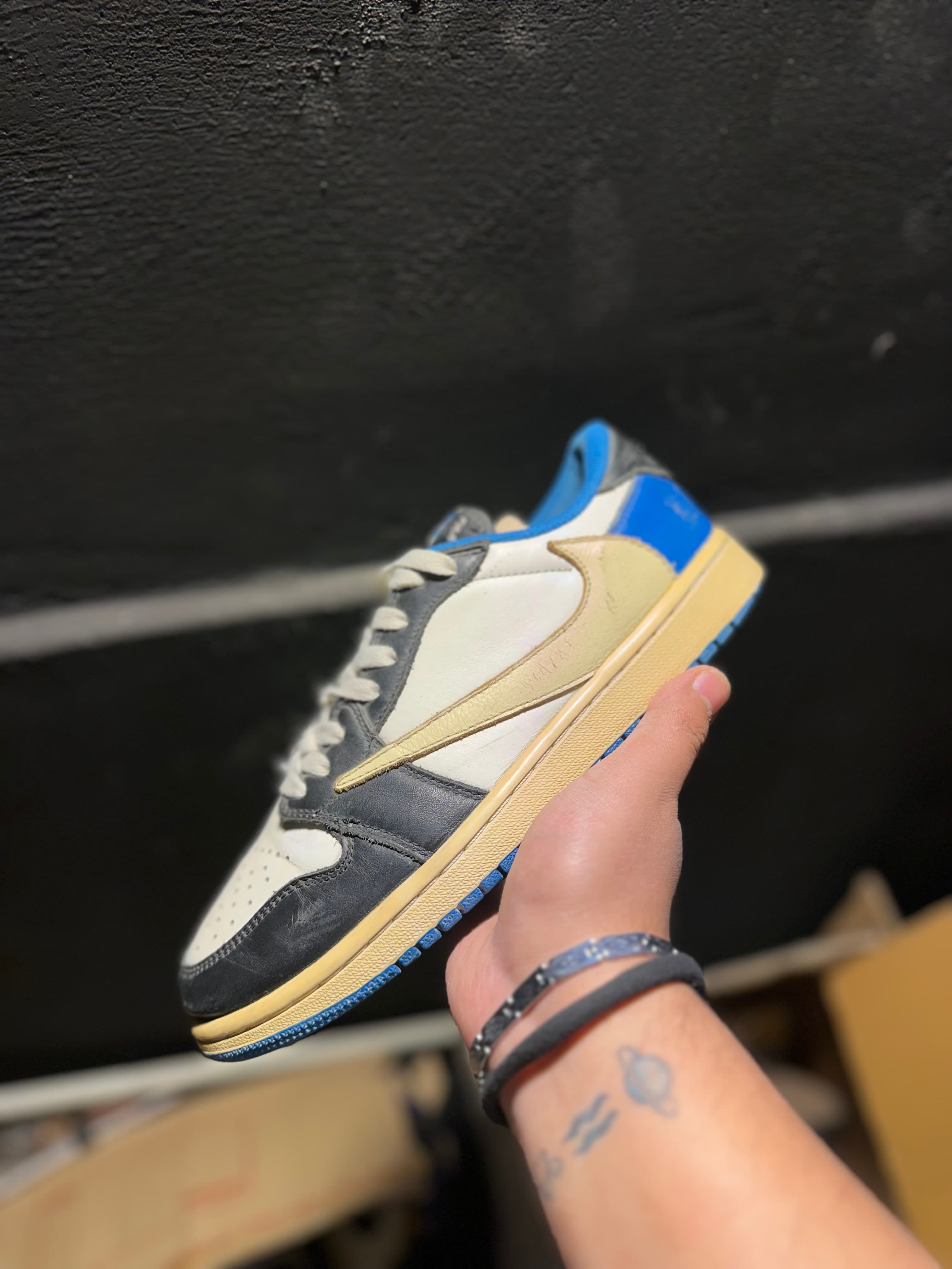 Jordan 1 Low Travis scott Fragments