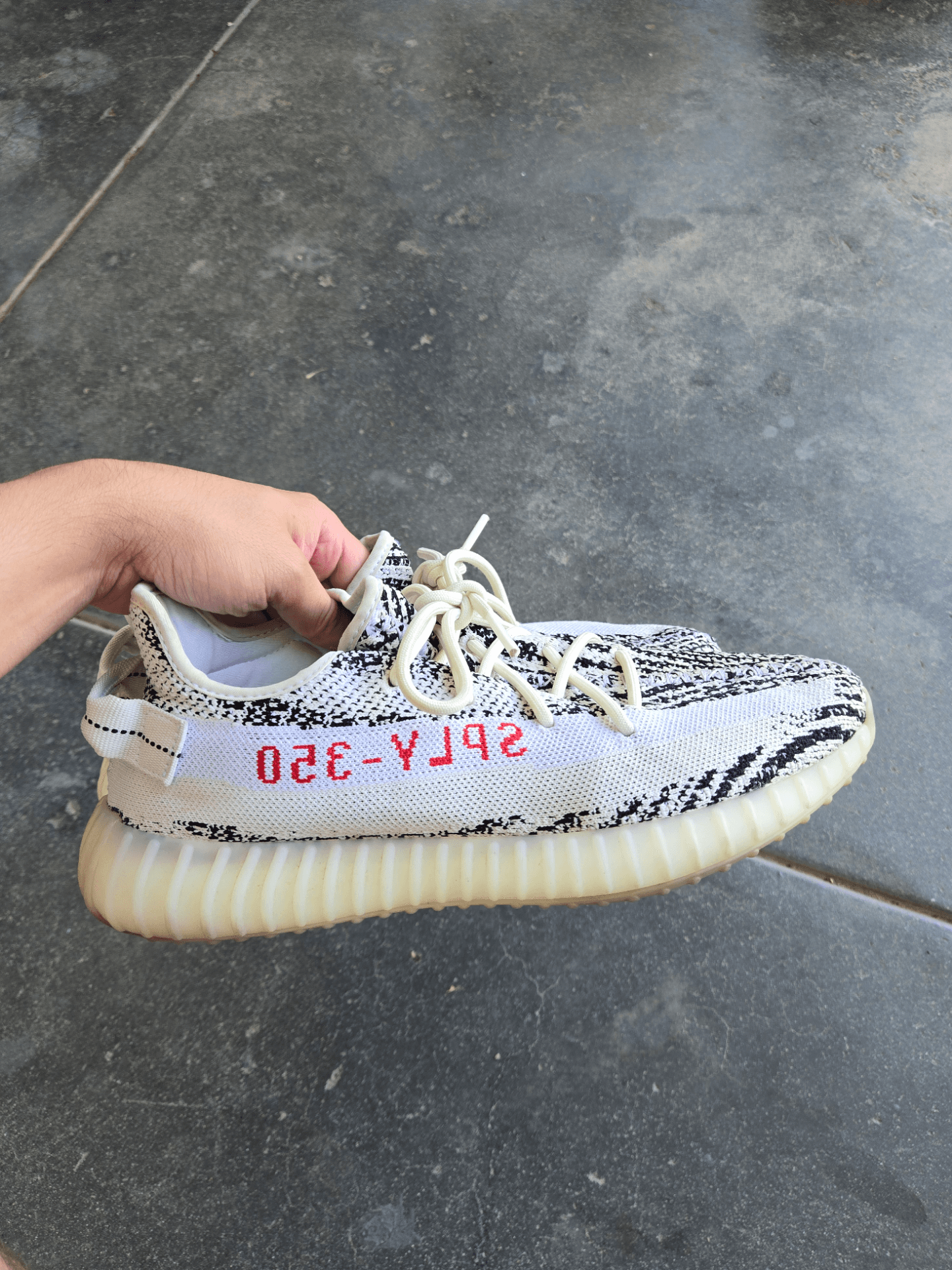 Yeezy 350 zebra,s