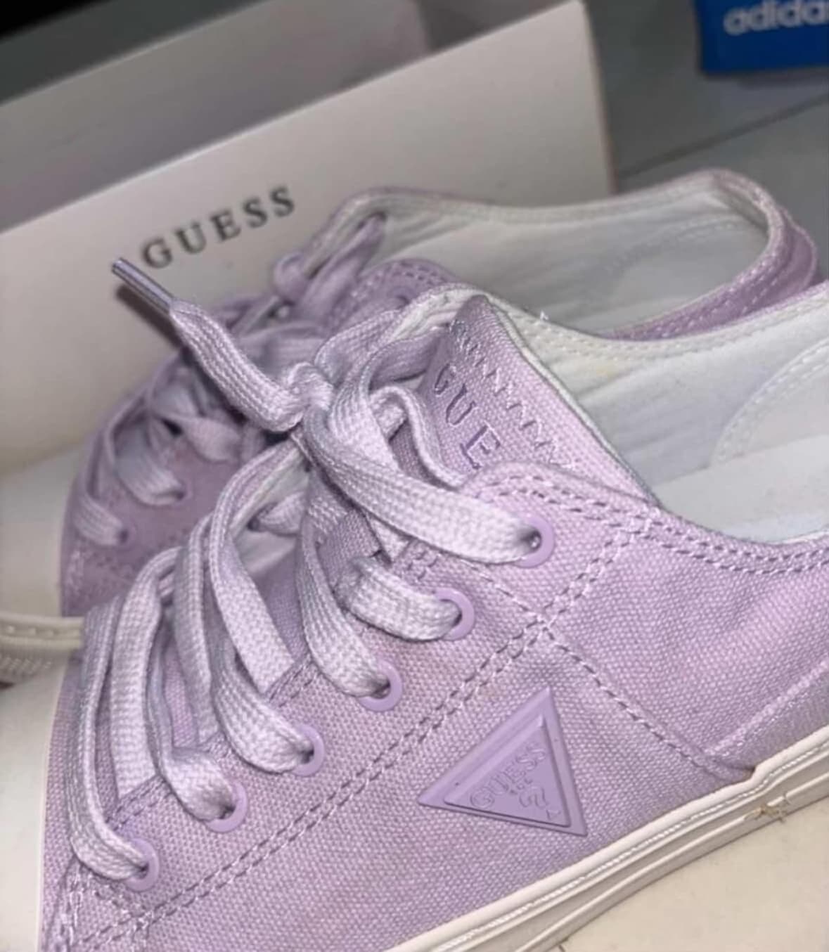Guess women’s Lunches Oxford Flat